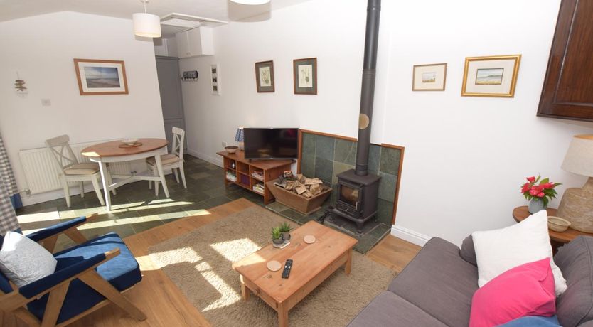 Photo of 1 Bed in Gower