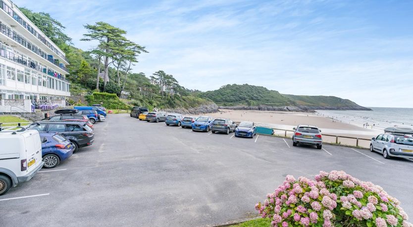 Photo of 1 Bed in Gower