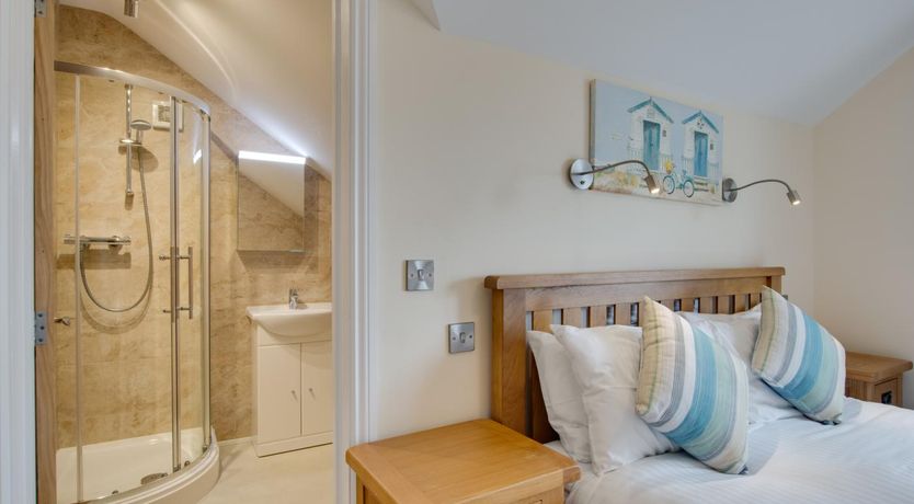 Photo of 3 Bed in Port Eynon