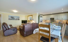 Photo of 3 Bed in Port Eynon