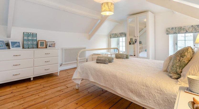 Photo of 3 Bed in Looe
