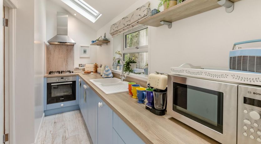 Photo of 3 Bed in Looe