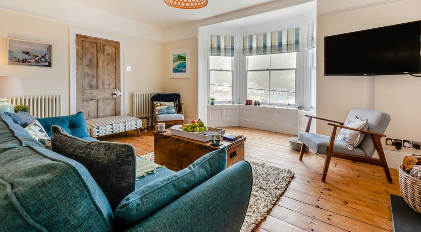 Photo of 3 Bed in Looe