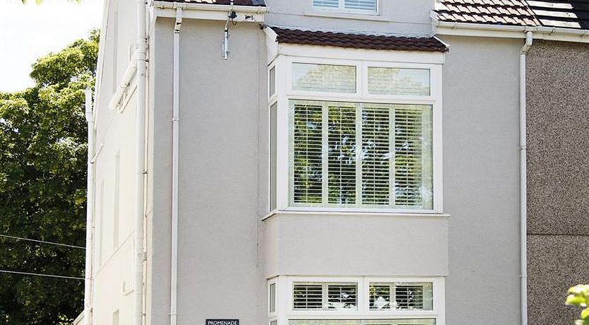 Photo of 4 Bed in Mumbles