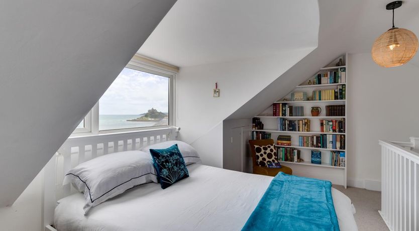 Photo of 3 Bed in Marazion