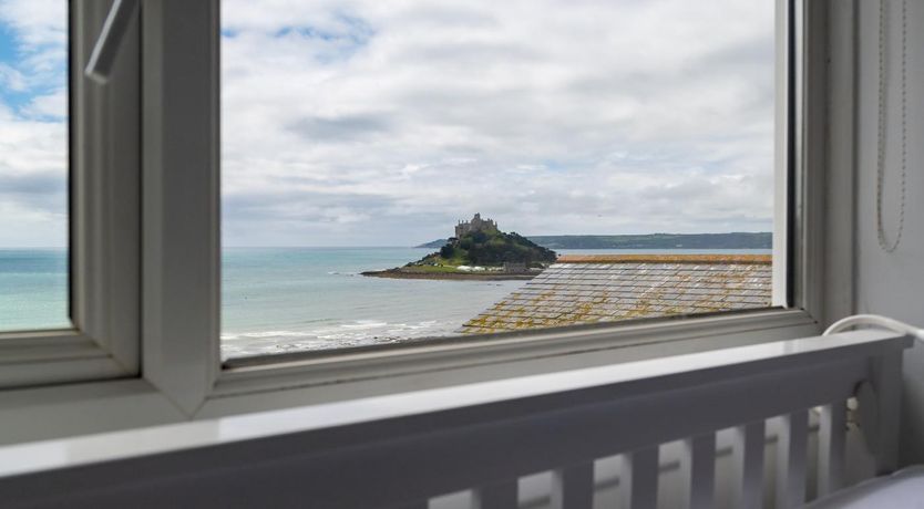Photo of 3 Bed in Marazion