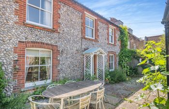 3 Bed in Blakeney Holiday Home