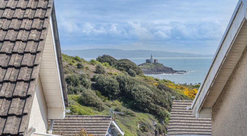 Photo of 2 Bed in Mumbles