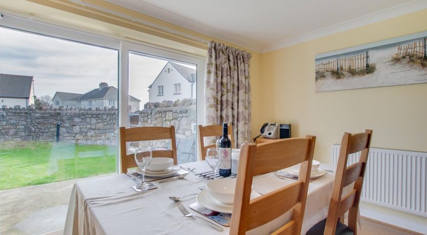 Photo of 2 Bed in Port Eynon