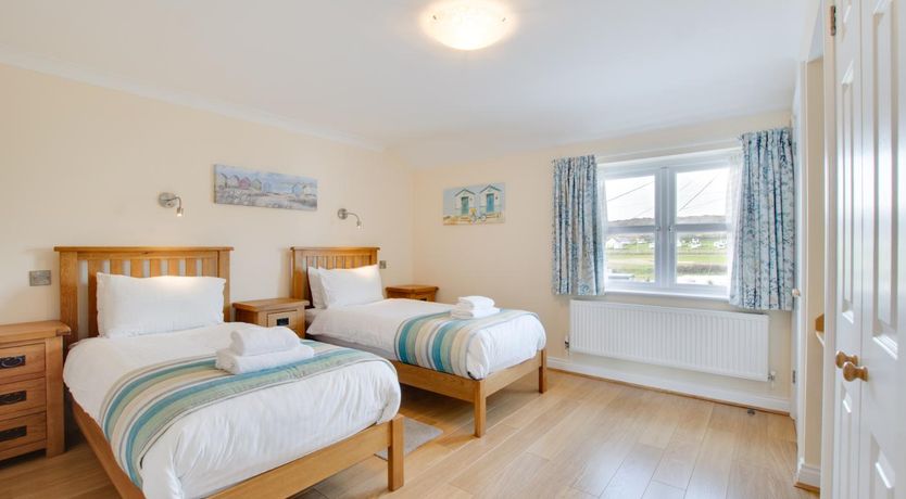 Photo of 2 Bed in Port Eynon