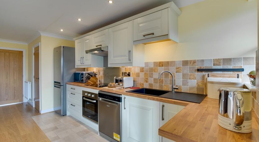 Photo of 2 Bed in Port Eynon