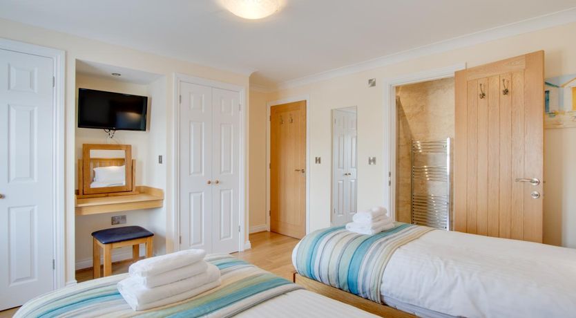 Photo of 2 Bed in Port Eynon