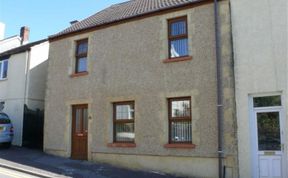 Photo of 5 Bed in Mumbles