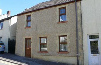 5 Bed in Mumbles Holiday Home