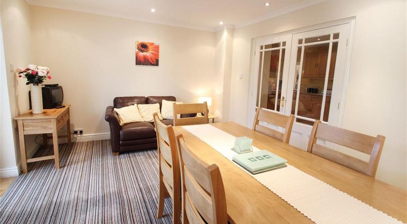 Photo of 5 Bed in Mumbles