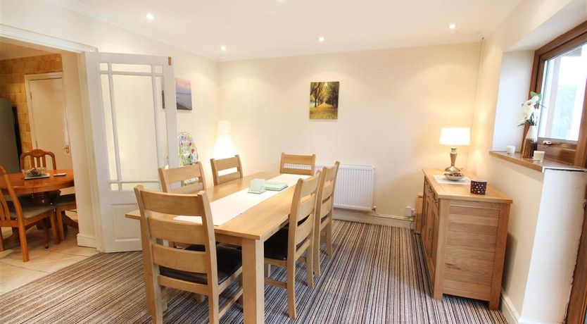 Photo of 5 Bed in Mumbles