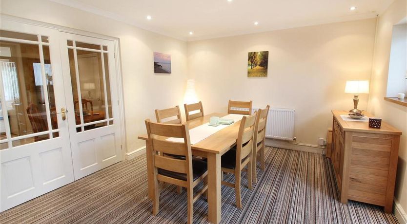 Photo of 5 Bed in Mumbles