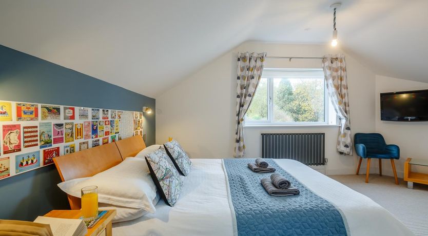 Photo of 1 Bed in Menai Bridge