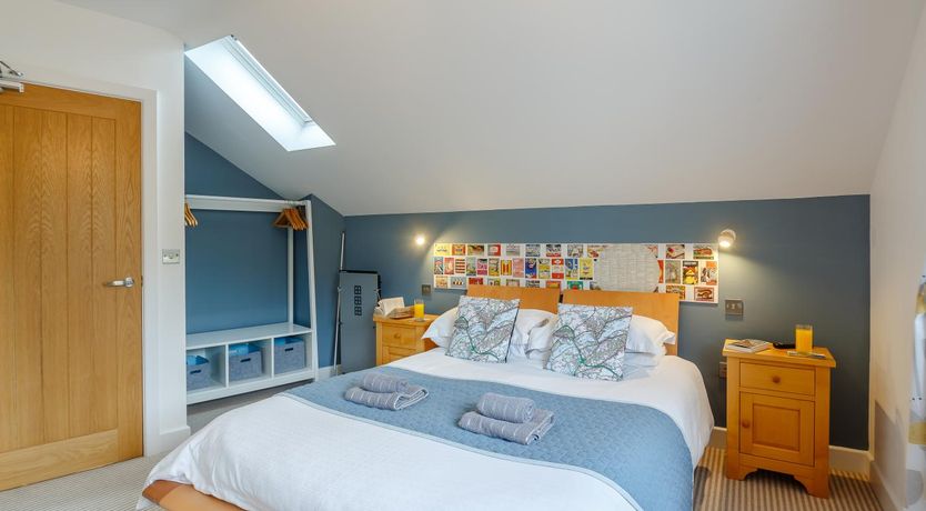 Photo of 1 Bed in Menai Bridge