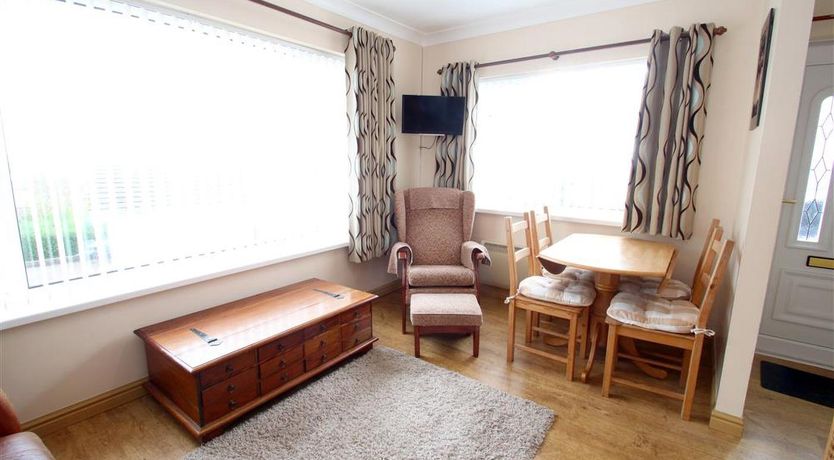 Photo of 2 Bed in Mumbles