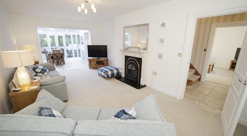 Photo of 4 Bed in Gower
