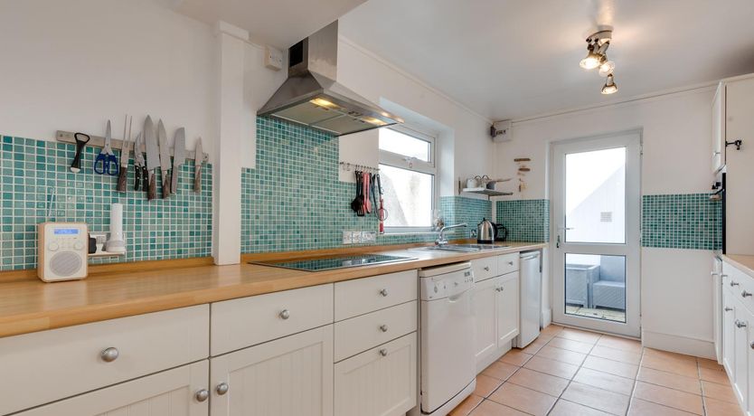 Photo of 3 Bed in Mumbles