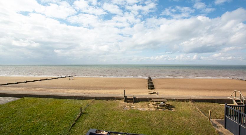 Photo of 3 Bed in Heacham