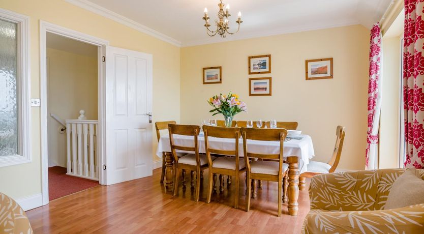 Photo of 4 Bed in Port Eynon