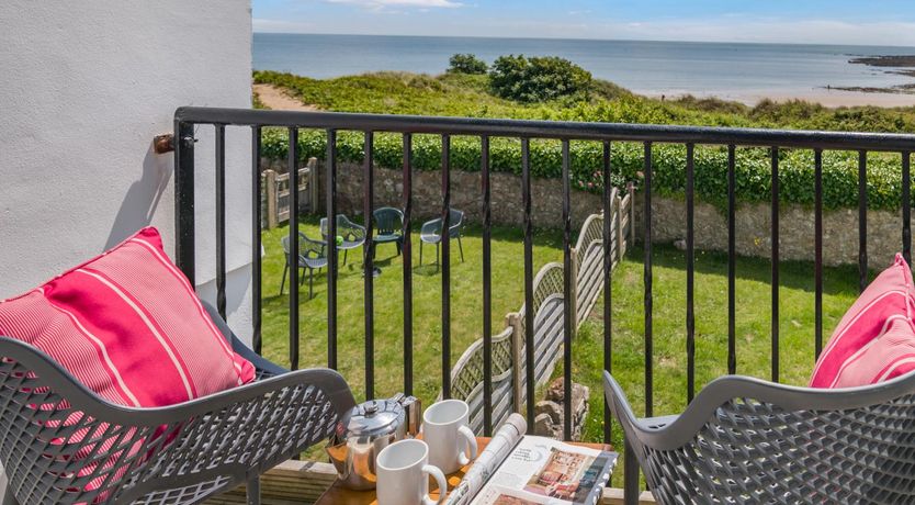 Photo of 4 Bed in Port Eynon