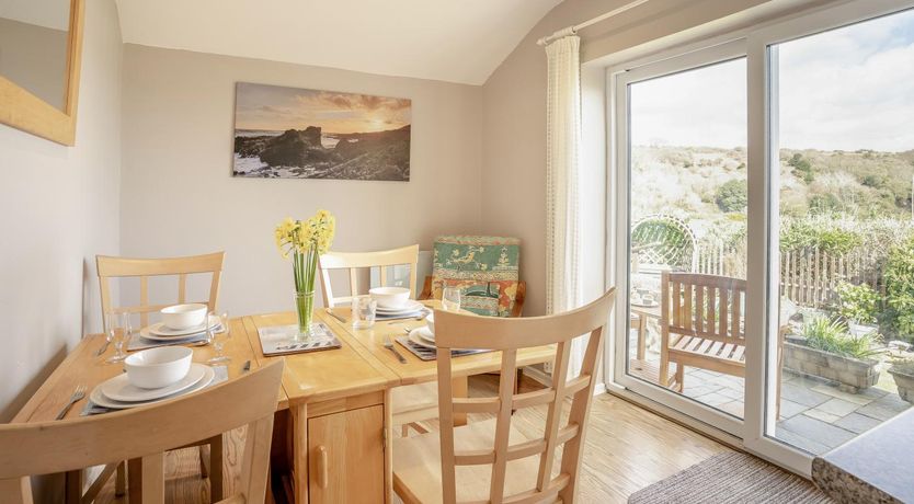 Photo of 2 Bed in Mumbles