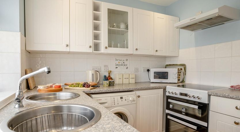 Photo of 2 Bed in Mumbles