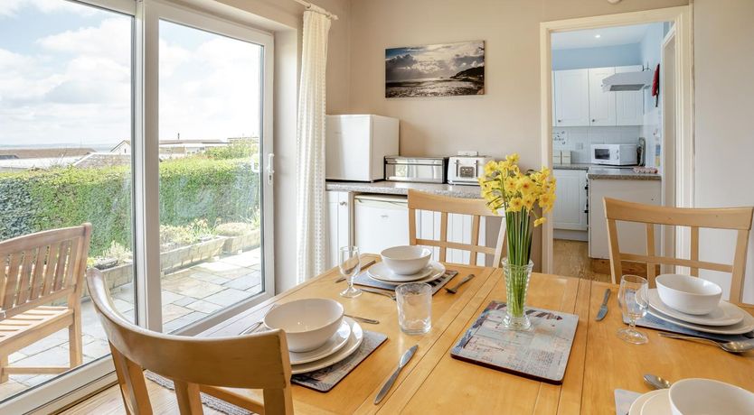 Photo of 2 Bed in Mumbles