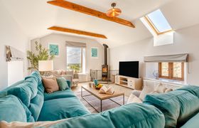 Photo of 3-bed-in-mawgan-porth