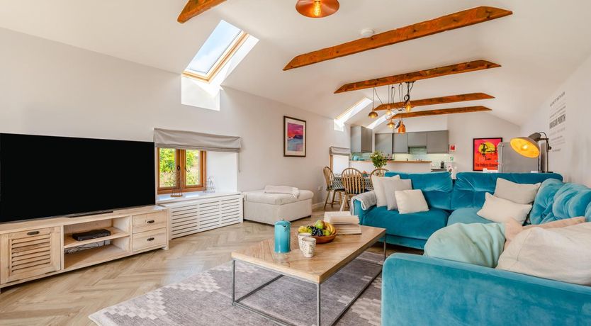 Photo of 3 Bed in Mawgan Porth