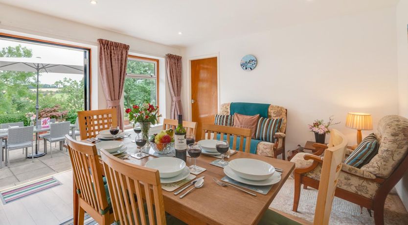 Photo of 3 Bed in Dronfield
