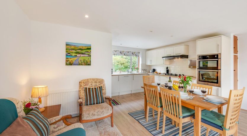 Photo of 3 Bed in Dronfield