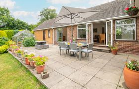 Photo of 3-bed-in-dronfield
