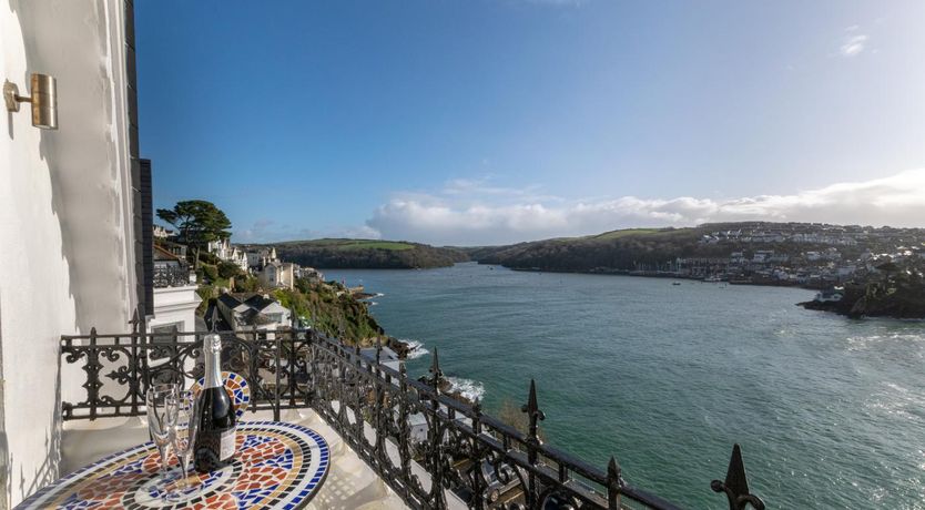 Photo of 2 Bed in Fowey