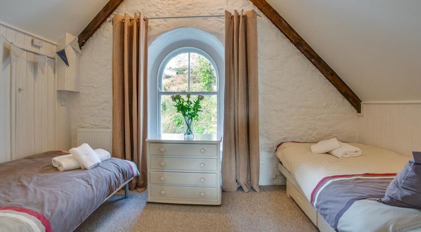 Photo of 2 Bed in Fowey