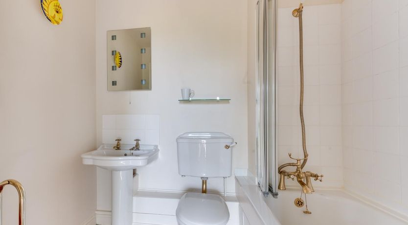 Photo of 2 Bed in Matlock