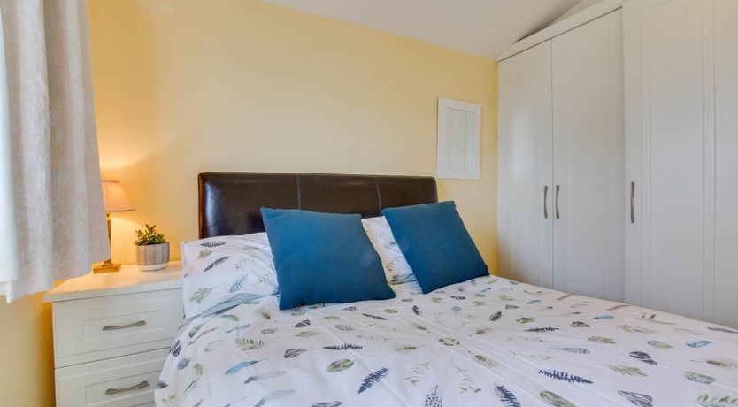 Photo of 2 Bed in St. Merryn