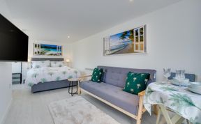 Photo of 1 Bed in Saltdean
