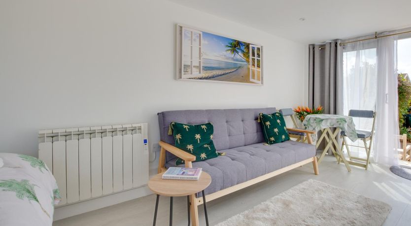 Photo of 1 Bed in Saltdean