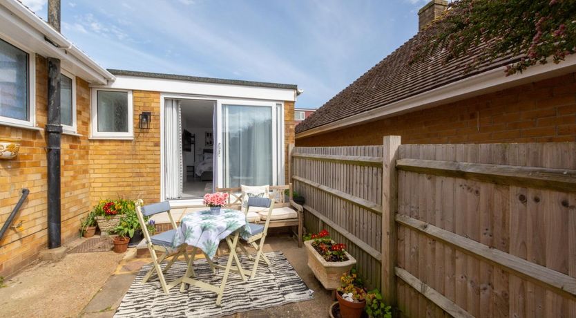 Photo of 1 Bed in Saltdean