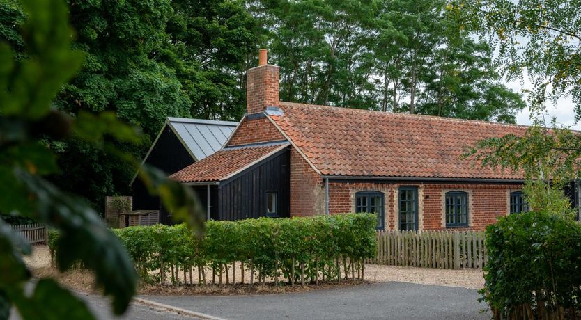 Photo of 3 Bed in Snape