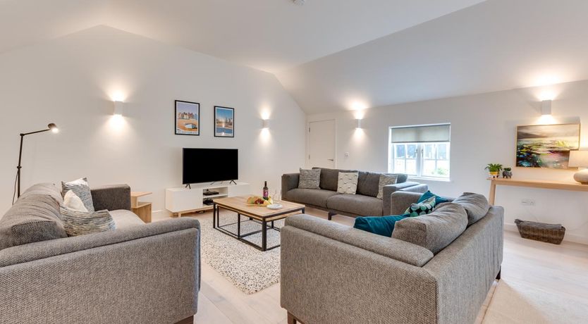 Photo of 3 Bed in Snape