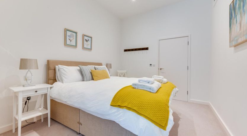 Photo of 3 Bed in Snape