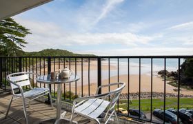 Photo of 1-bed-in-caswell-bay-1