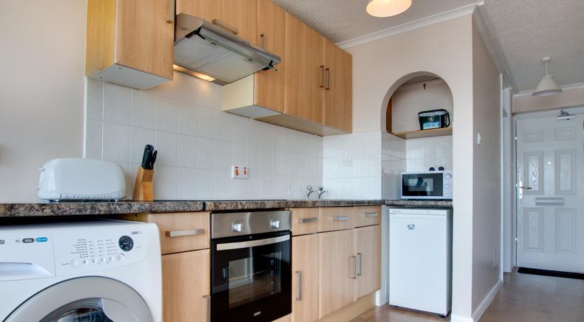 Photo of 1 Bed in Caswell Bay