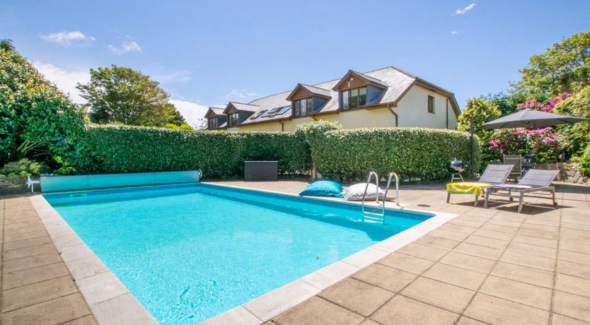 Photo of 7 Bed in Ashton
